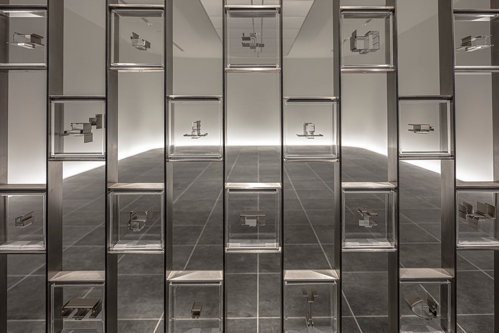 YKK AP30大厦哲学大厅“ENZA”